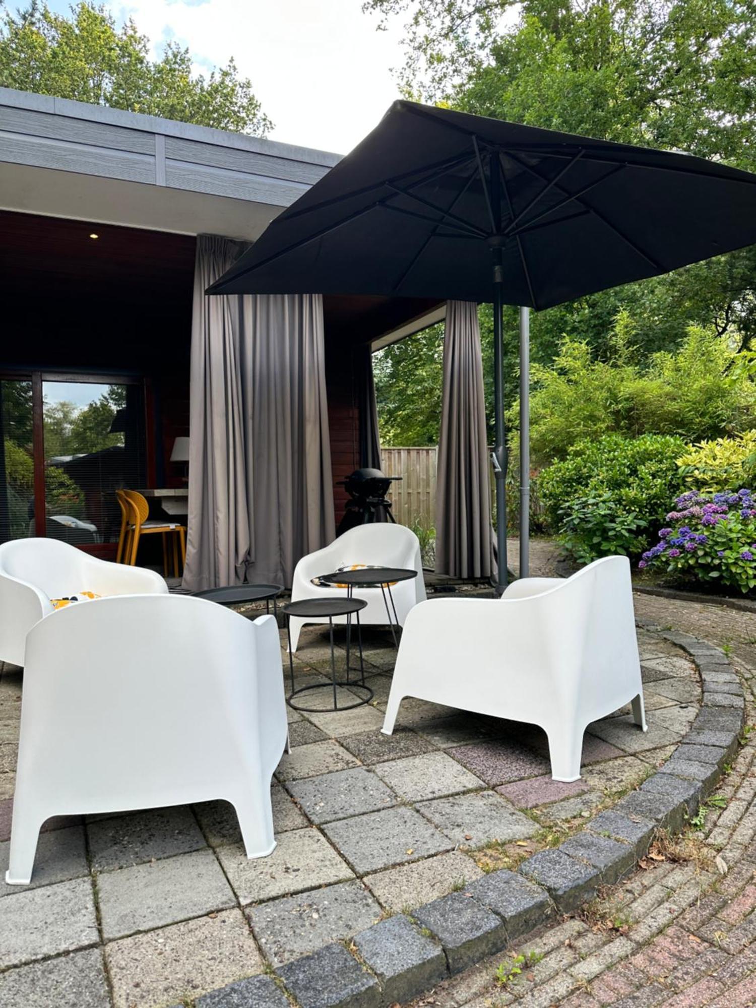 Gezellig Chalet Met 2 Slaapkamers Aan Bosrand Erm Exterior foto