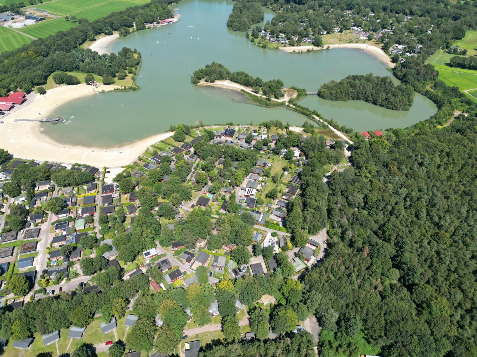 Gezellig Chalet Met 2 Slaapkamers Aan Bosrand Erm Exterior foto